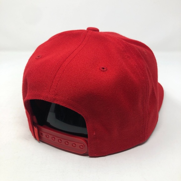 Classic CLSC Streetwear Snapback Hat - Picture 4 of 6